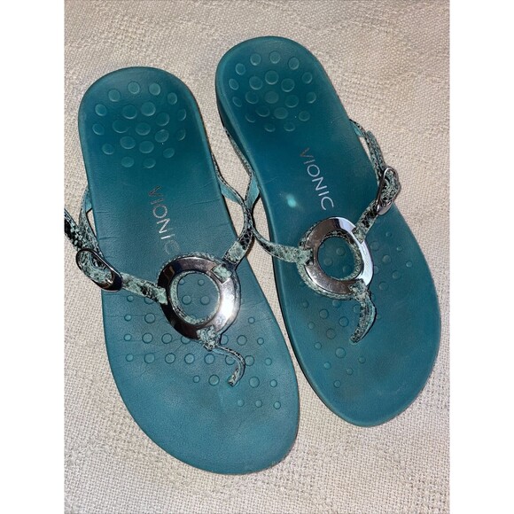Vionic Thong Sandals Women’s Size 9 Medium Blue Buckle Beach River Boating Comfy - Picture 1 of 12